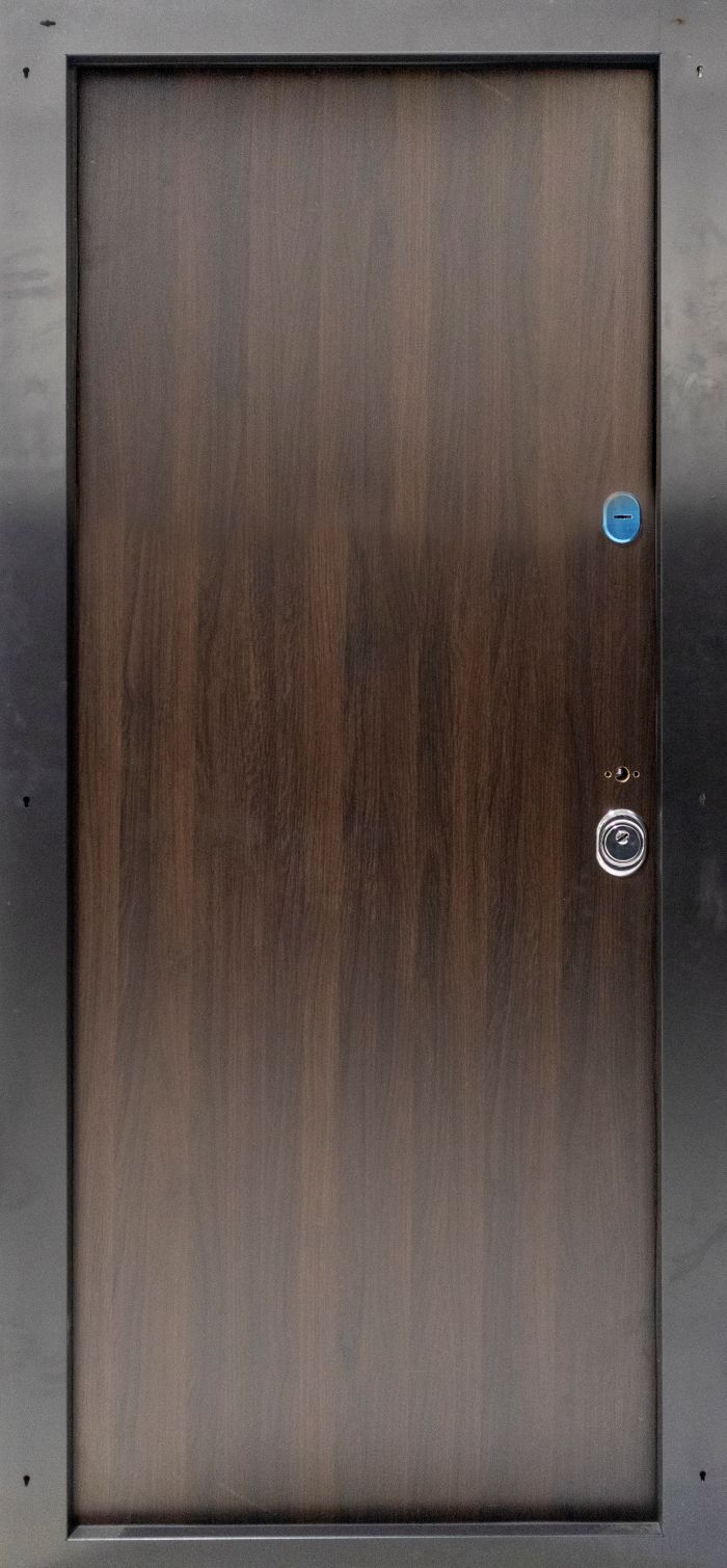 OUTLET PRODUSE CAPAT STOC  SAU CU DEFECTE MINORE  - Usa metalica intrare in apartament , clasa 4 antiefractie , izolatie fonica 42 decibeli , culoare nuc exterior alb interior , 860x2020 mm , deschidere dreapta, totuldespreusi.ro