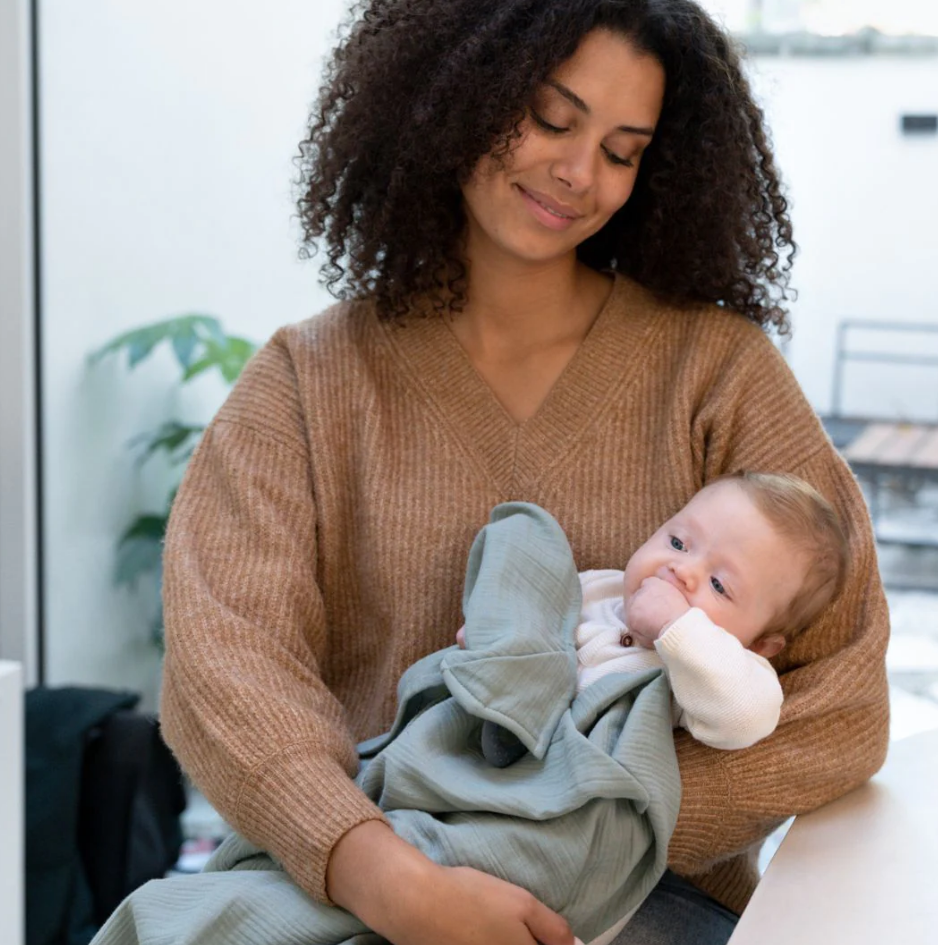 Doomoo - Esarfa pentru alaptat multifunctionala din bumbac organic Momâ€™n Play Green, [5],bestfam.ro