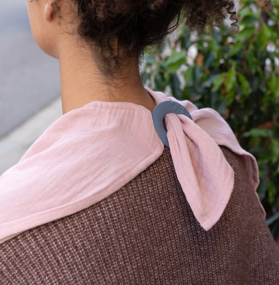 Doomoo - Esarfa pentru alaptat multifunctionala din bumbac organic Momâ€™n Play Pink, [2],bestfam.ro