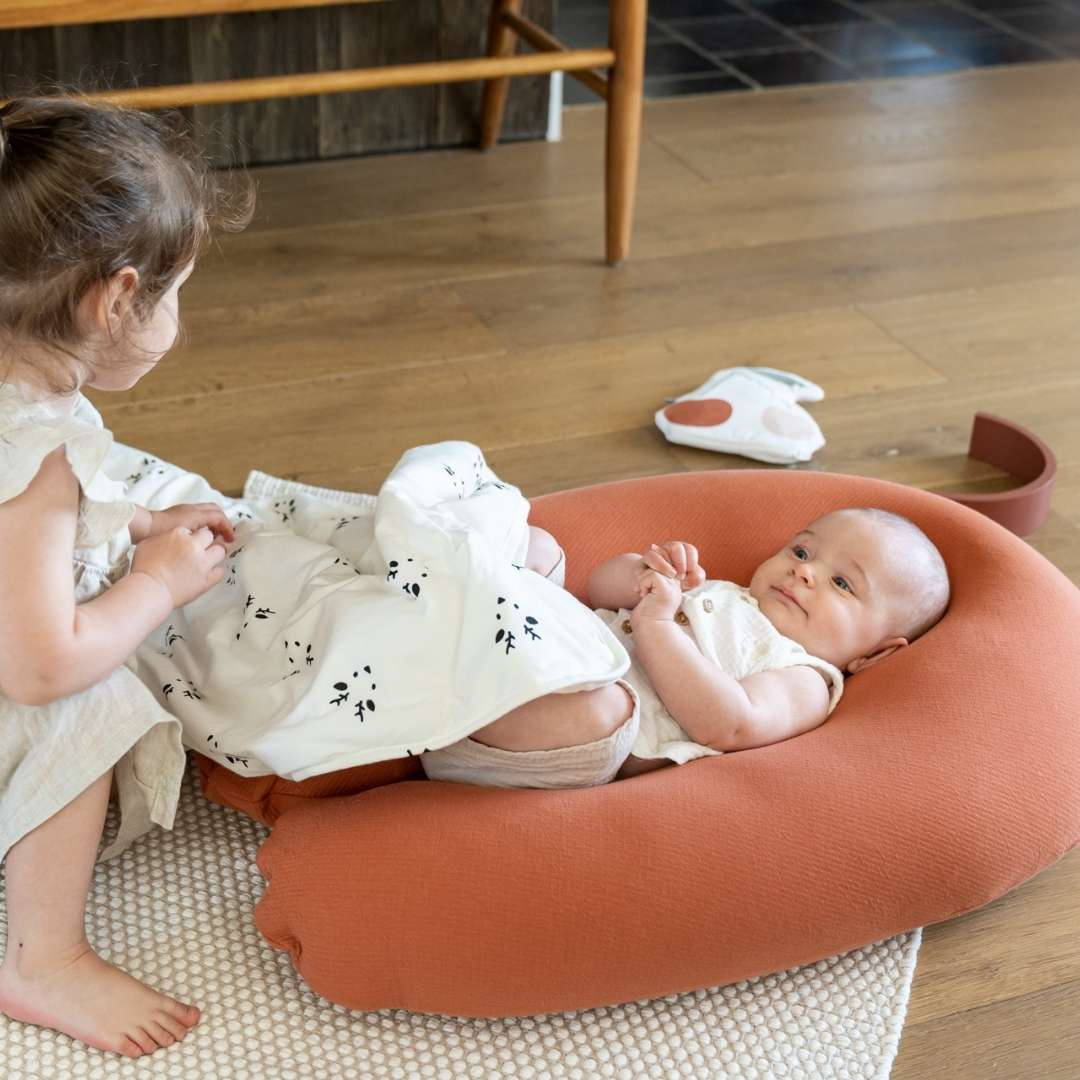 Doomoo - Perna mare pentru gravide si bebelusi 3 in 1, bumbac organic Buddy Tetra Jersey Terracotta, [7],bestfam.ro