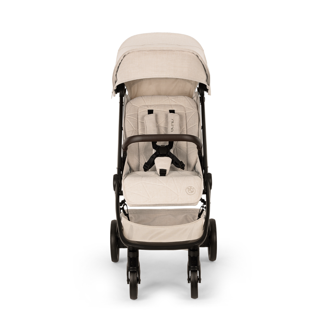 Nuna x BMW - Carucior ultracompact cu pliere automata TRVL lx, bej Mica, [6],bestfam.ro