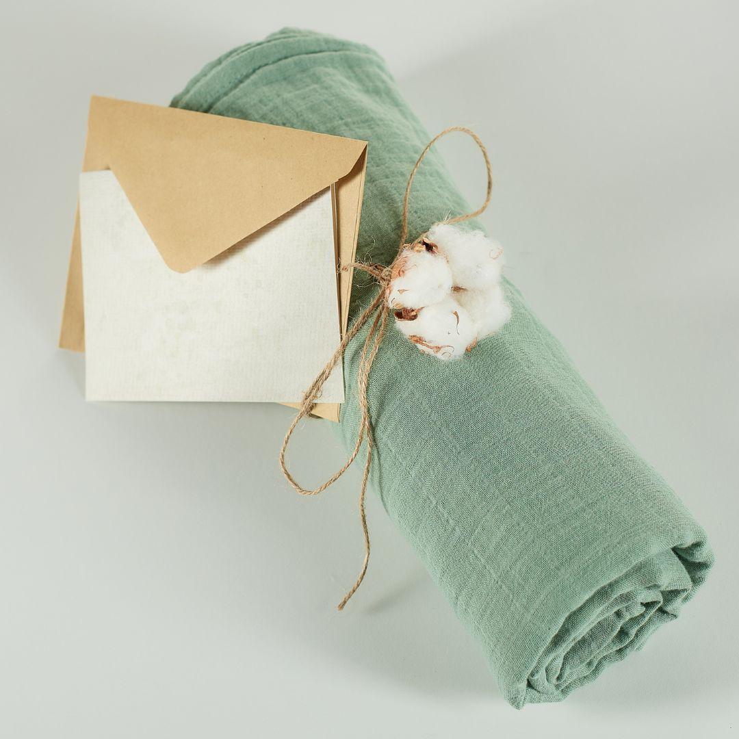 ONINO - Muselina multifunctionala din bumbac 100% organic, HUG.me, Serene Green, x1 bucata, 120 x 120 cm, certificata GOTS, [4],bestfam.ro