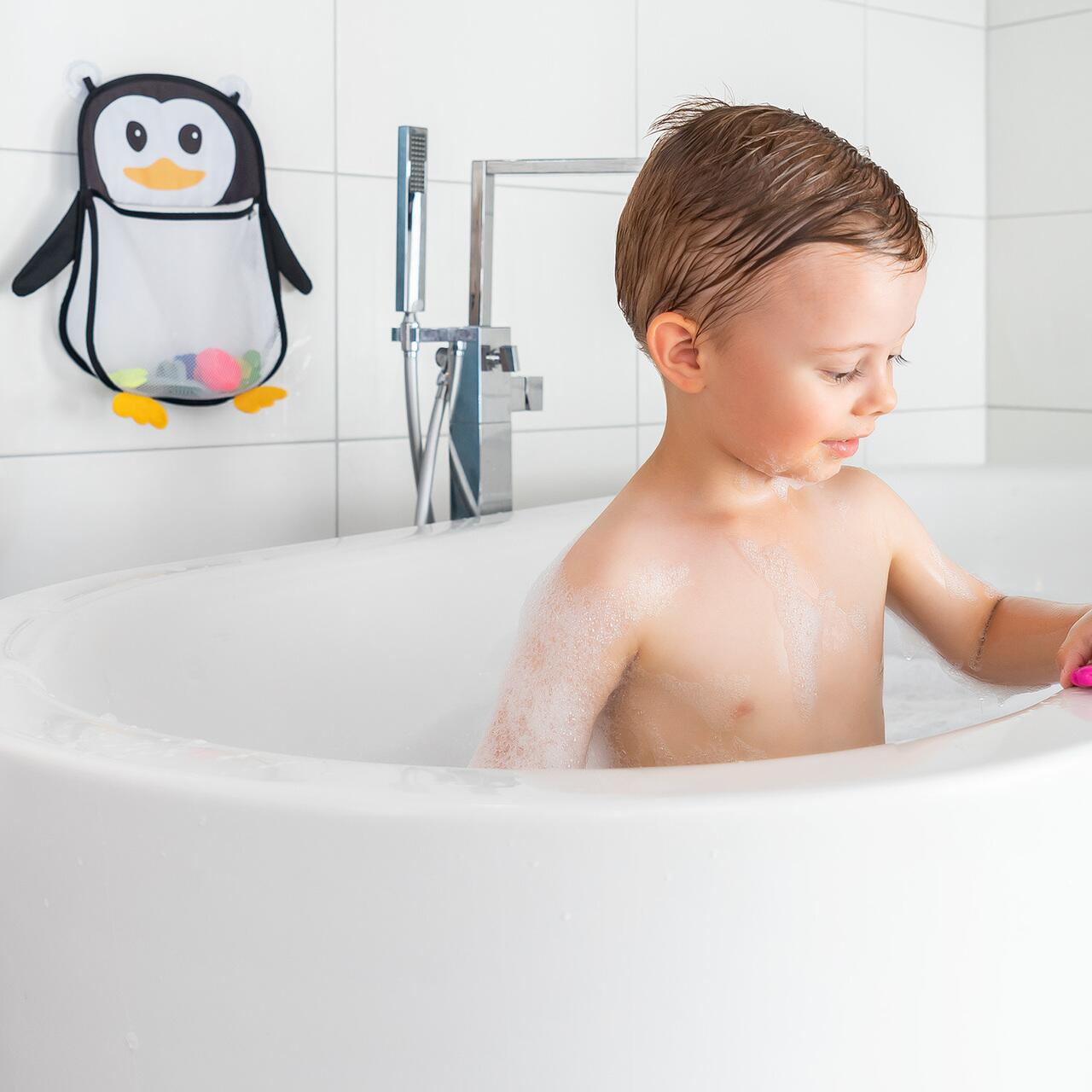 Saculet din plasa pentru jucarii de baie, prindere cu ventuze, forma de pinguin, fara BPA, 0+ luni, Reer MyHappyPingu 76062, [5],bestfam.ro
