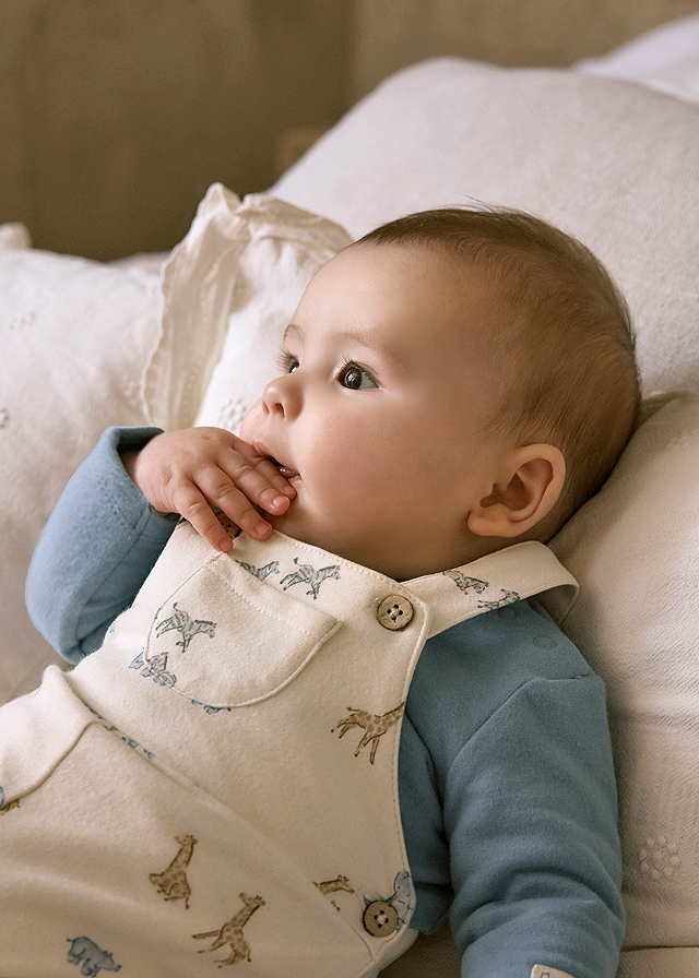 Set 2 piese - Salopeta cu bretele + bluza - Mayoral 6-9 luni