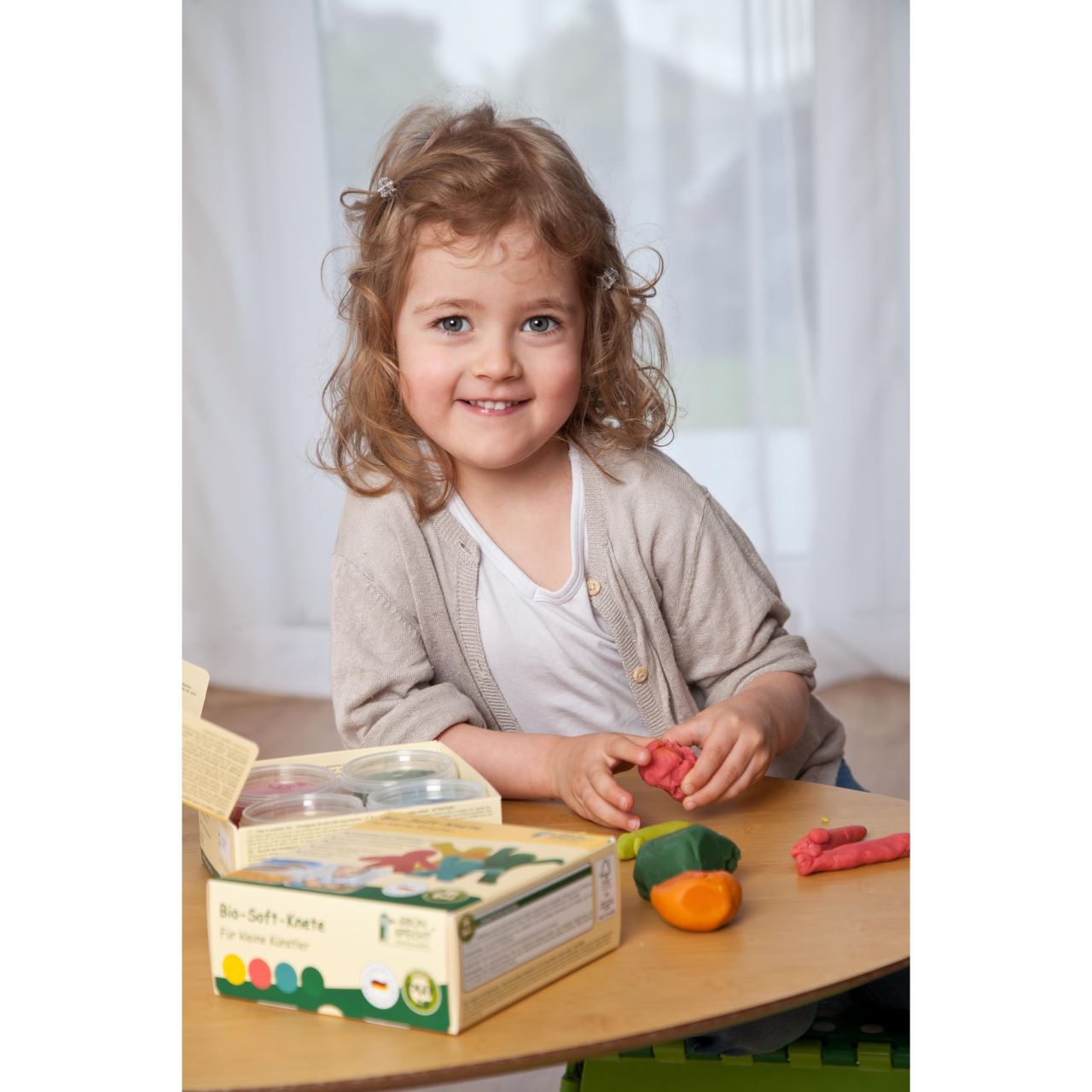 Set Plastilina organica, pentru copii, 2 ani+, la tub, 4 culori, moale, nelipicioasa, usor de modelat, Grunspecht 680-00, [9],bestfam.ro
