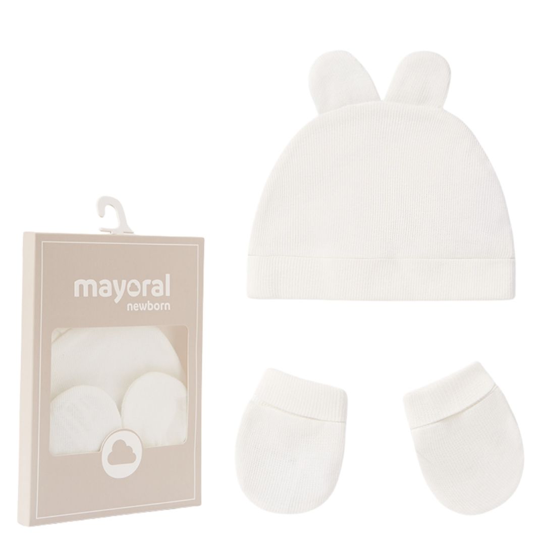 Set Alb caciula si manusi Better Cotton bebe - Mayoral