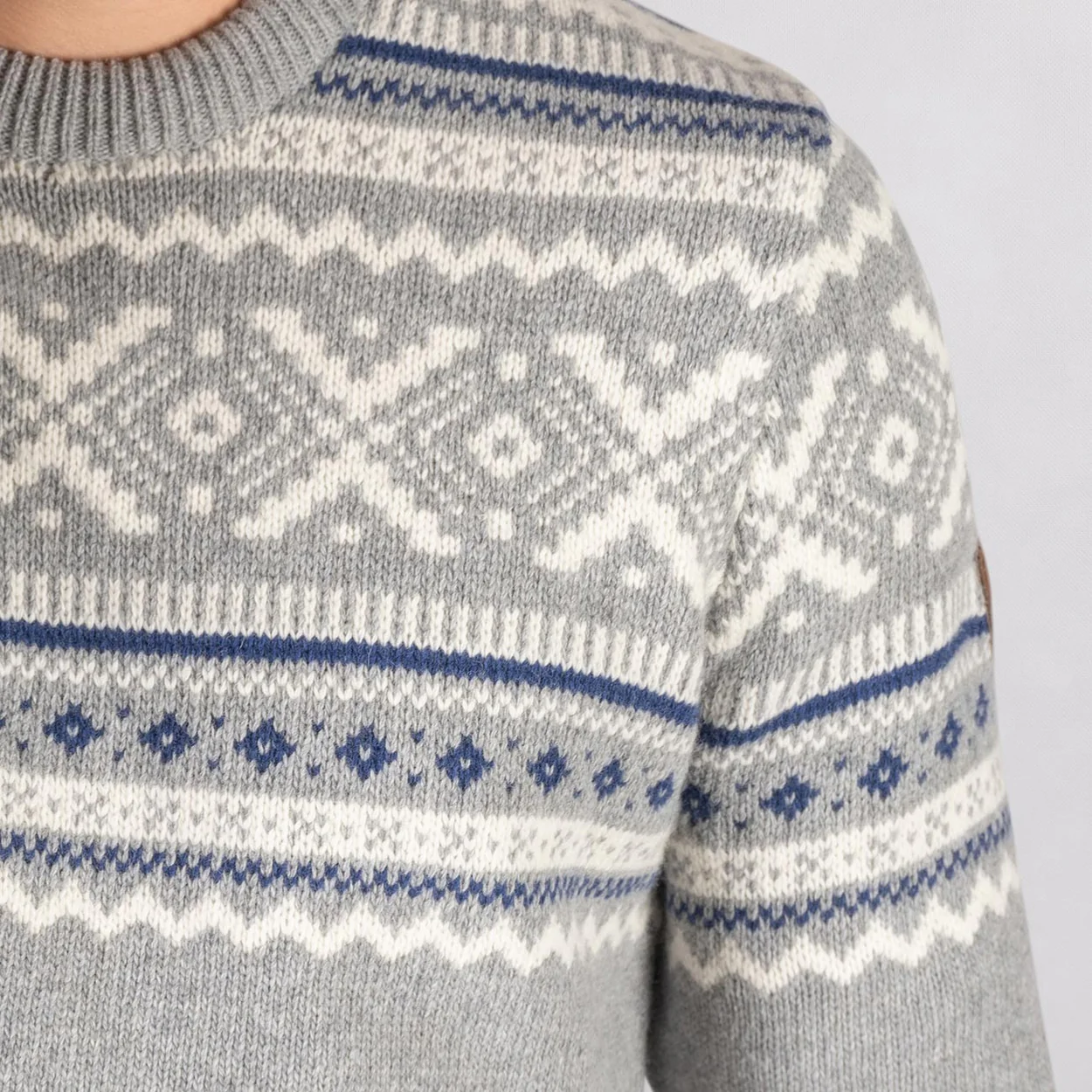 Pulover bărbătesc model nordic, gri 48EU