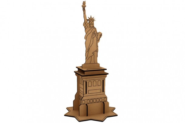 Joc pentru asamblat si pictat – Statuia Libertatii Asamblare