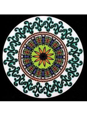 Planșă de colorat din catifea, cu 12 carioci – Mandala cu floarea soarelui (32 × 32 cm) edituradiana.ro