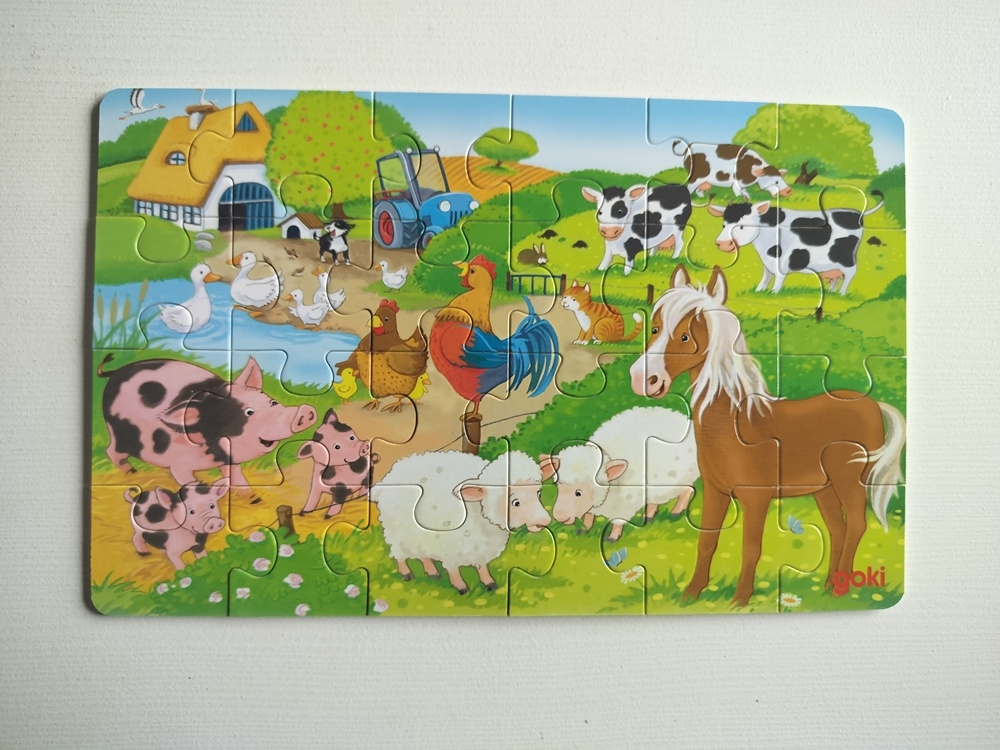 Vezi detalii pentru Puzzle cu 24 de piese din lemn - Animale de la fermă