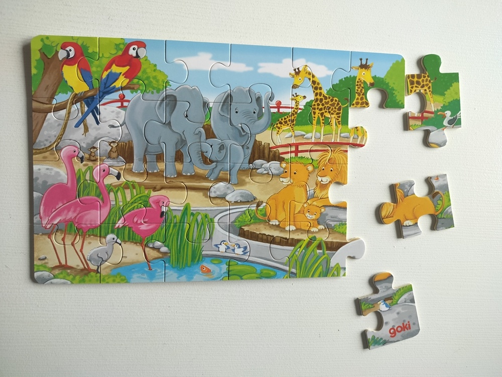 Vezi detalii pentru Puzzle cu 24 de piese din lemn -Animale din junglă