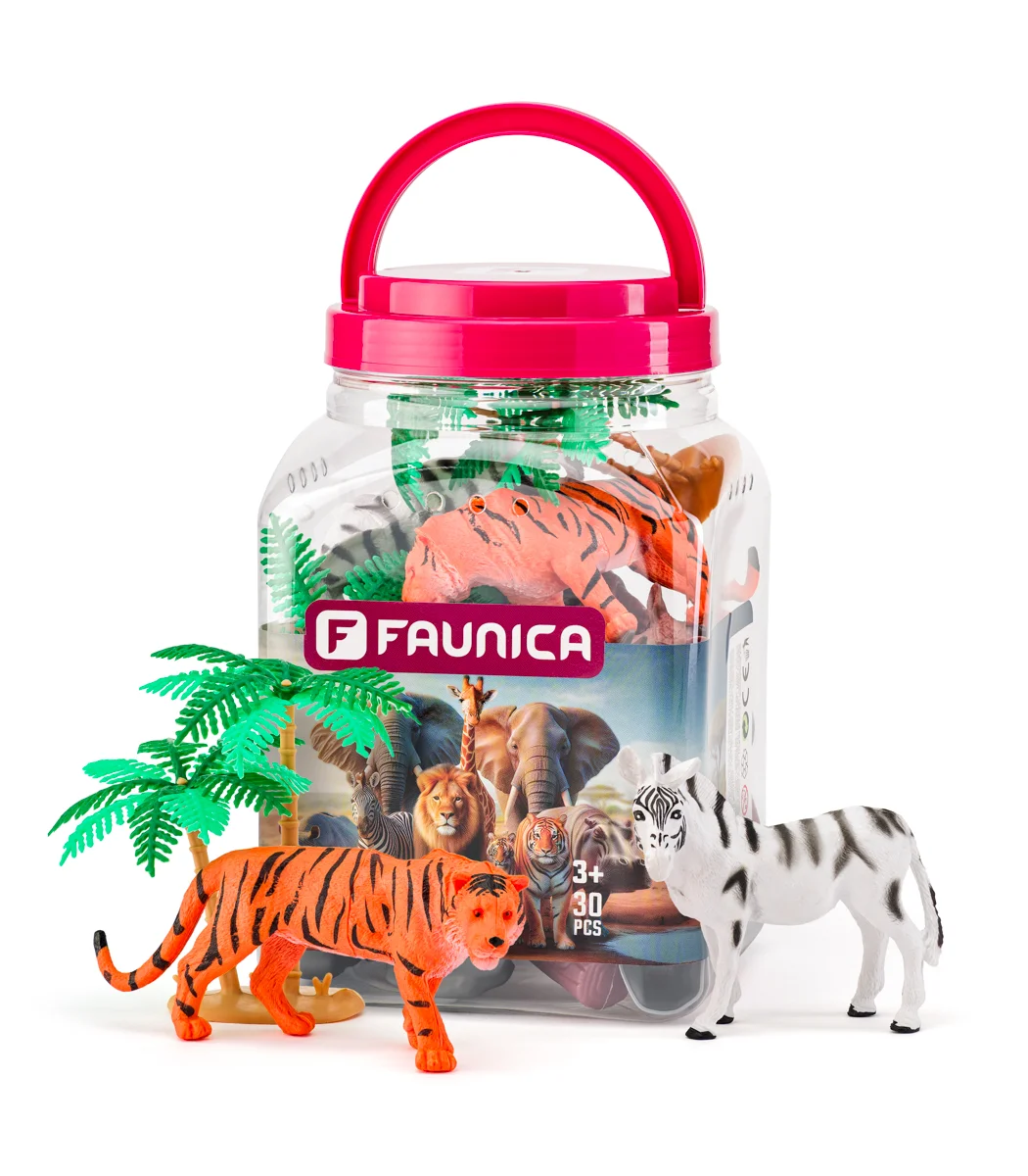 Set de 10 animale sălbatice și accesorii din plastic