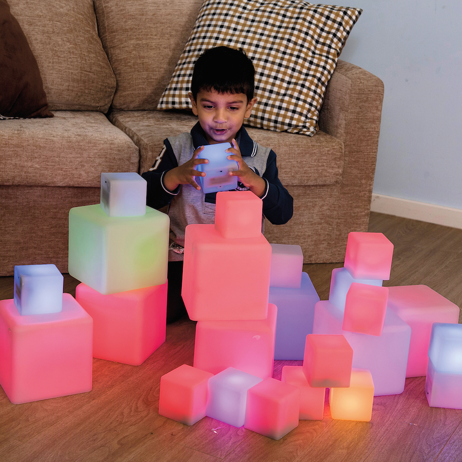 Set de 12 cuburi senzoriale luminoase Cuburi poza 2022
