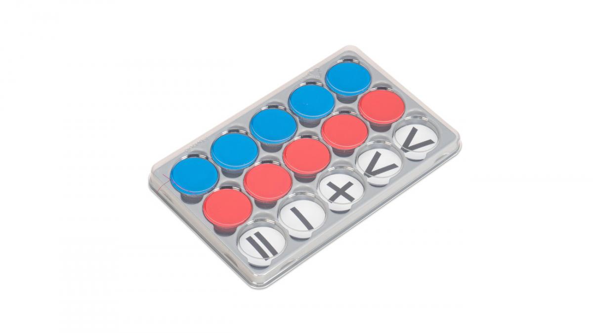 Set de 120 de jetoane magnetice colorate și cu simboluri matematice
