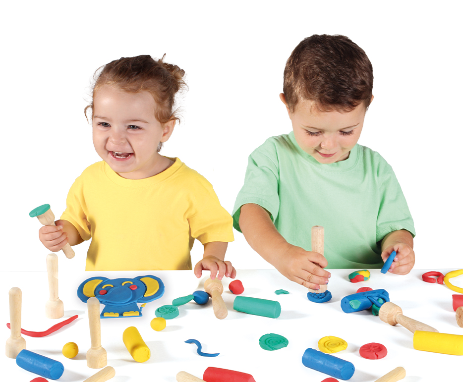 Set de 20 de batoane de plastilină colorată și 9 ștampile din lemn