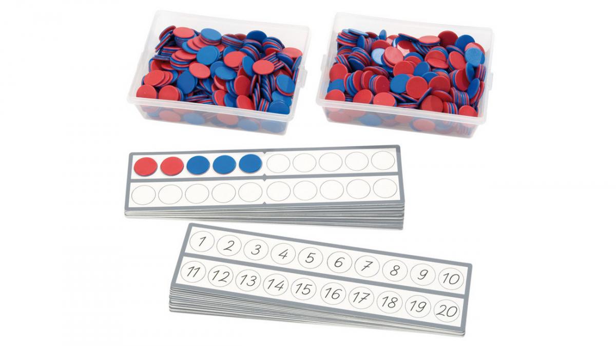 Set matematic cu 30 planșe cu numere și 800 de jetoane colorate