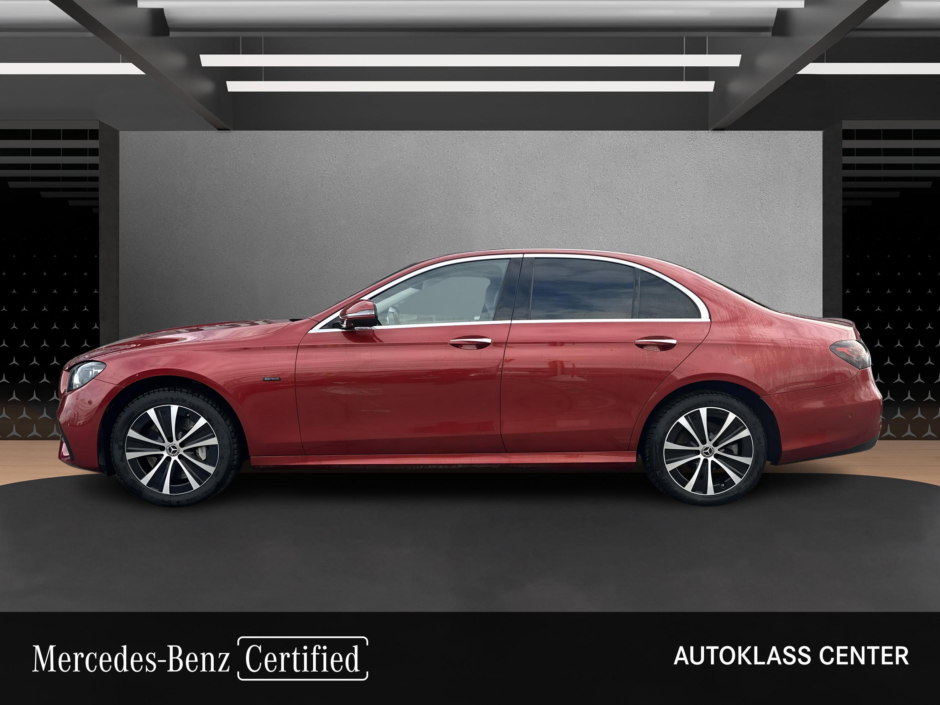MERCEDES-BENZ CLASA E E 300 De 4MATIC Limuzina