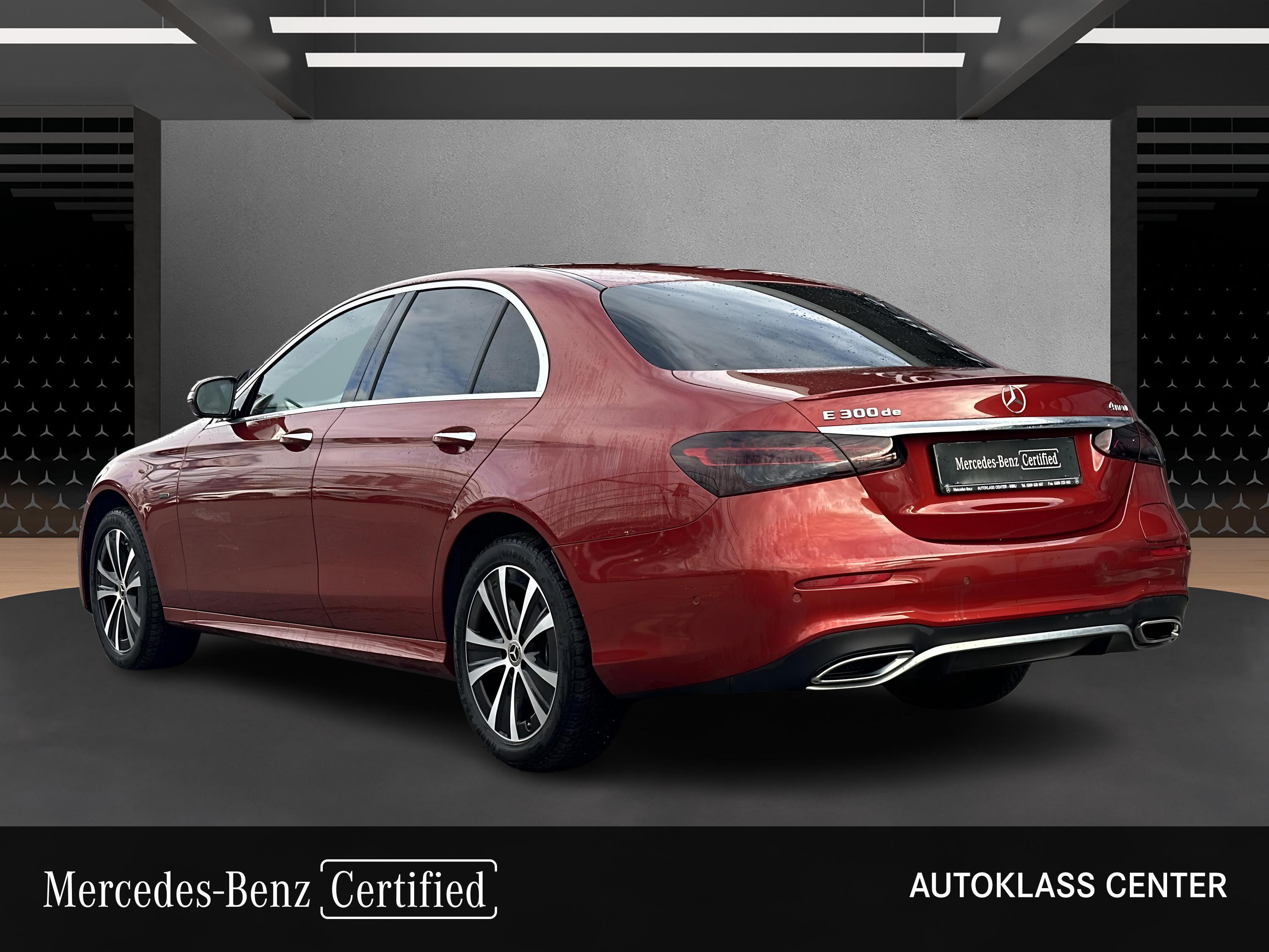 MERCEDES-BENZ CLASA E E 300 De 4MATIC Limuzina