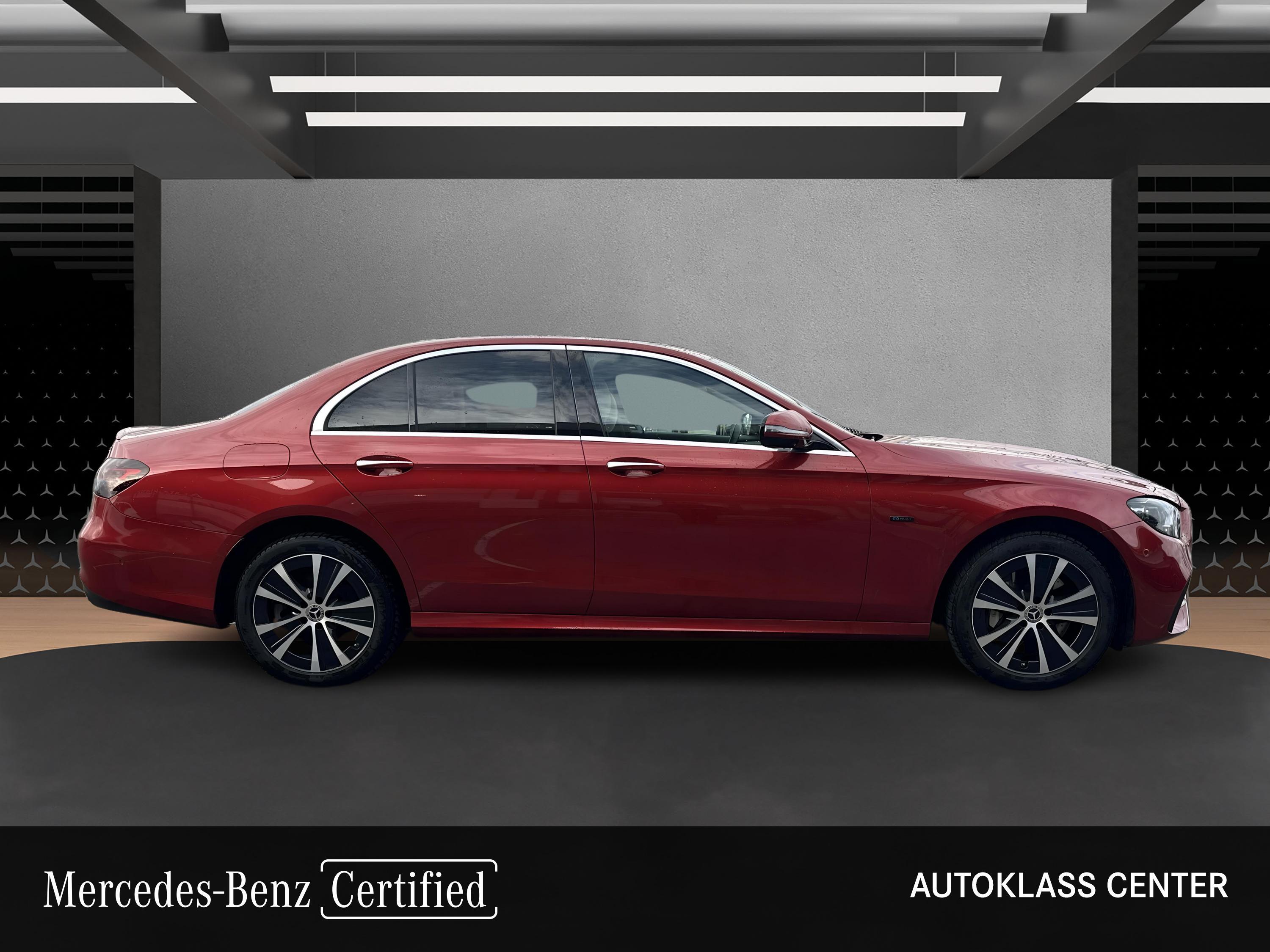 MERCEDES-BENZ CLASA E E 300 De 4MATIC Limuzina
