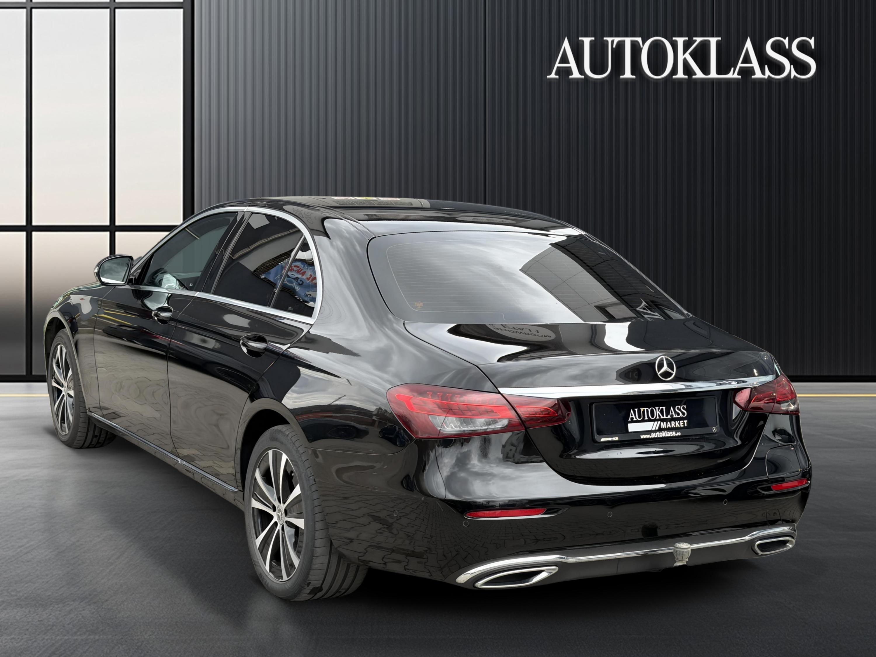 MERCEDES-BENZ CLASA E E 300 E 4M Limuzina