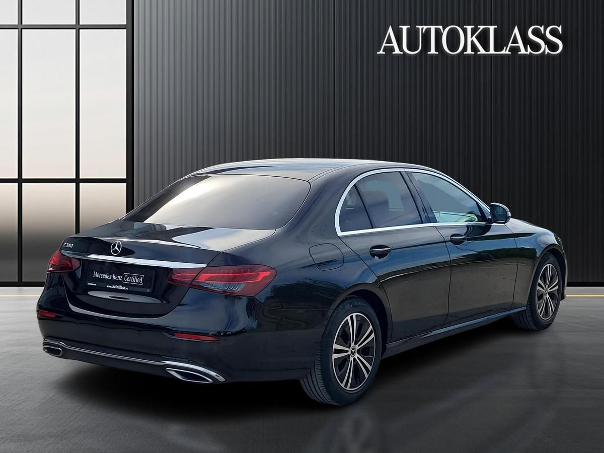 MERCEDES-BENZ CLASA E E 300