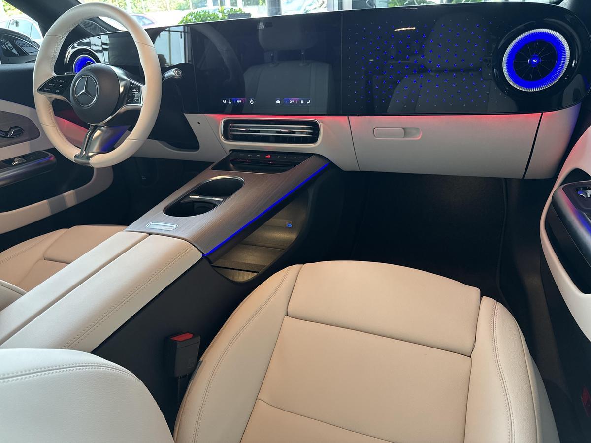 Vanzari Auto MERCEDES-BENZ CLA 250+ cu tehnologie EQ