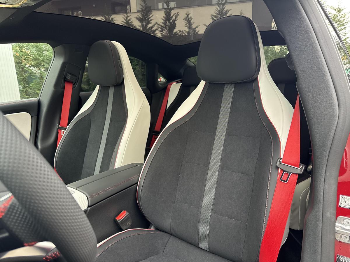 Vanzari Auto MERCEDES-BENZ CLA 250+ cu tehnologie EQ