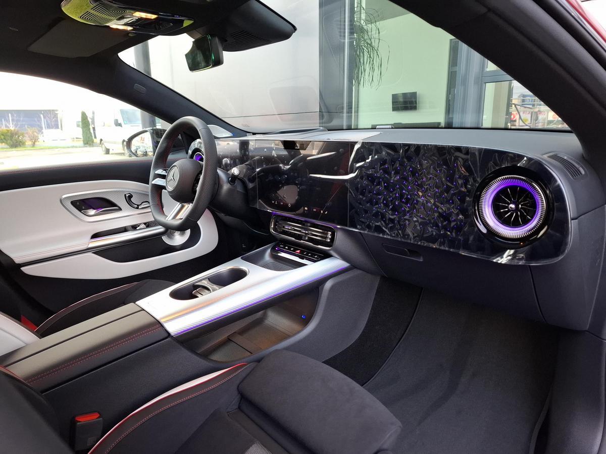 Vanzari Auto MERCEDES-BENZ CLA 250+ cu tehnologie EQ