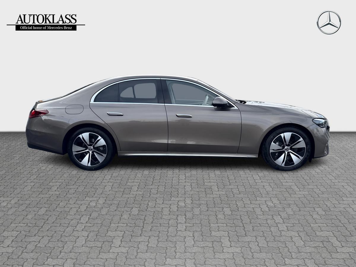 MERCEDES-BENZ E 220 D 4M Limuzina