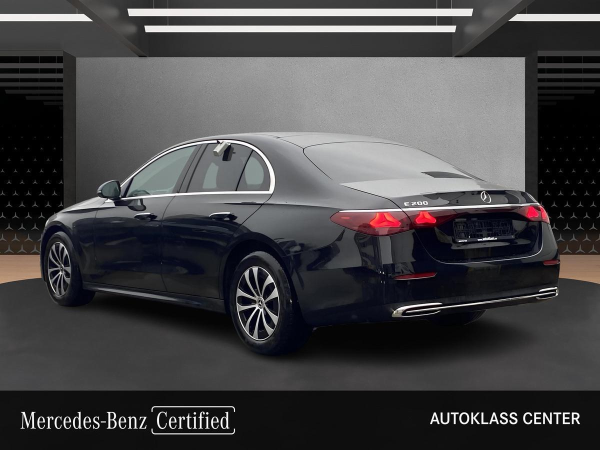 MERCEDES-BENZ CLASA E E 200 Limuzina