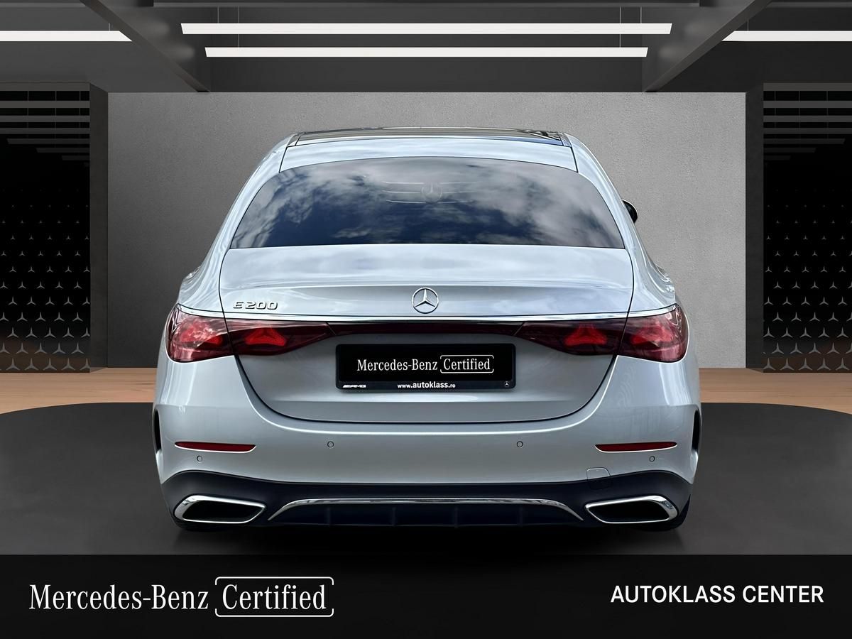 MERCEDES-BENZ CLASA E E 200 Limuzina