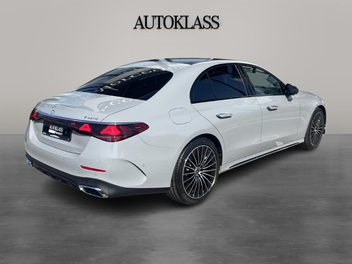 MERCEDES-BENZ CLASA E E 300 E 4MATIC Limuzina