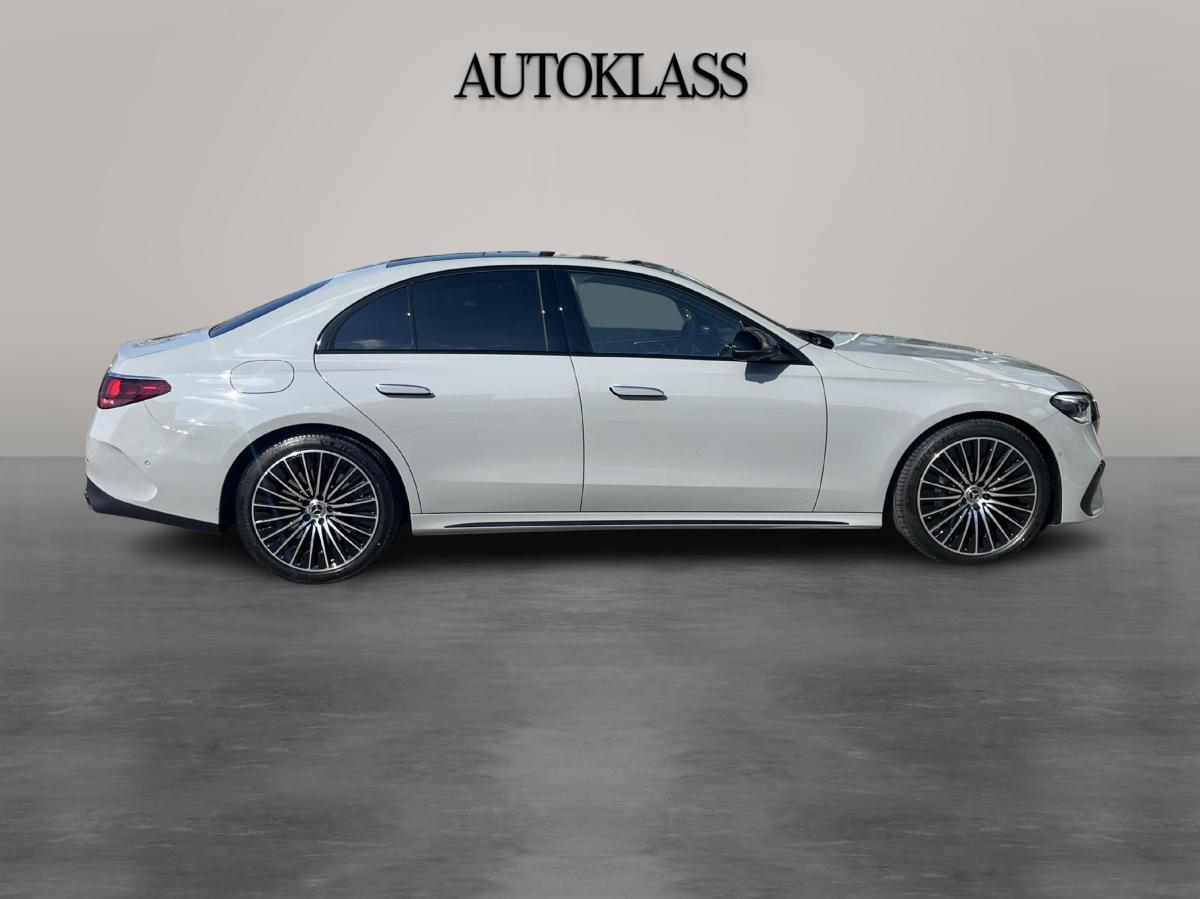 MERCEDES-BENZ CLASA E E 300 E 4MATIC Limuzina