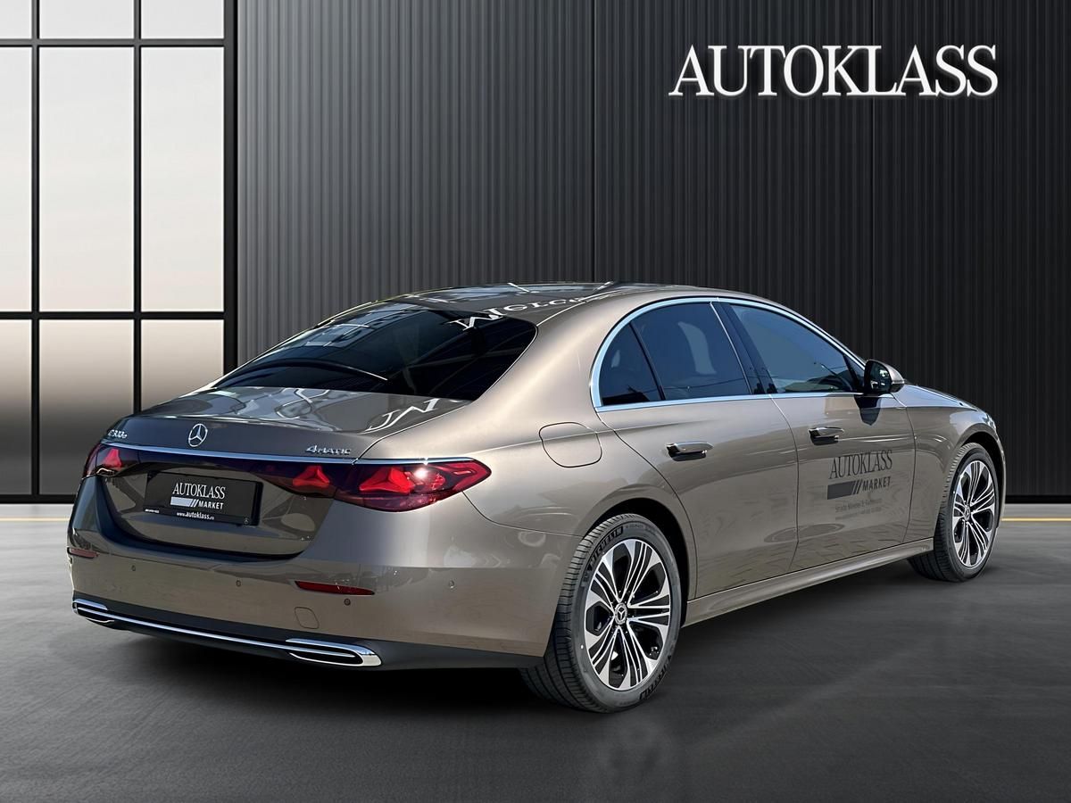 MERCEDES-BENZ CLASA E E 300 E 4M Limuzina