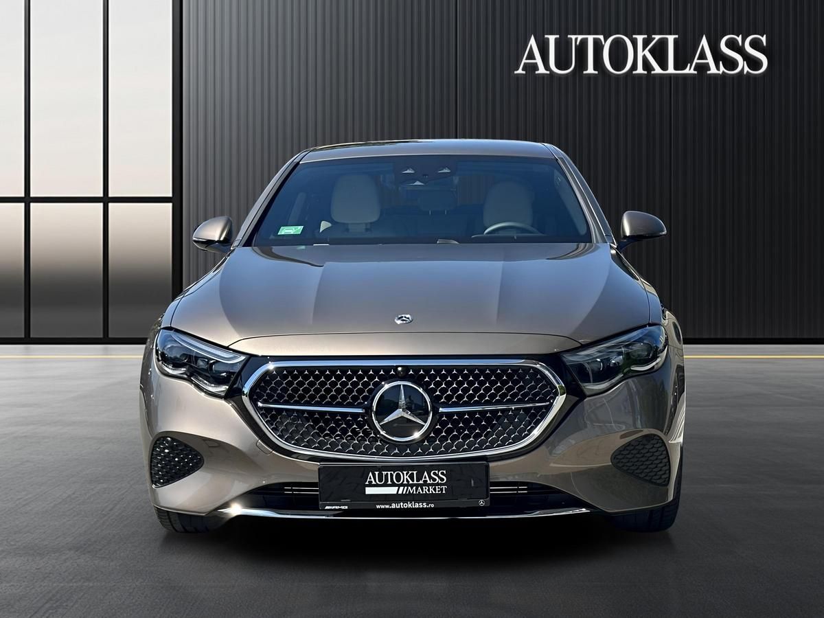 MERCEDES-BENZ CLASA E E 300 E 4M Limuzina