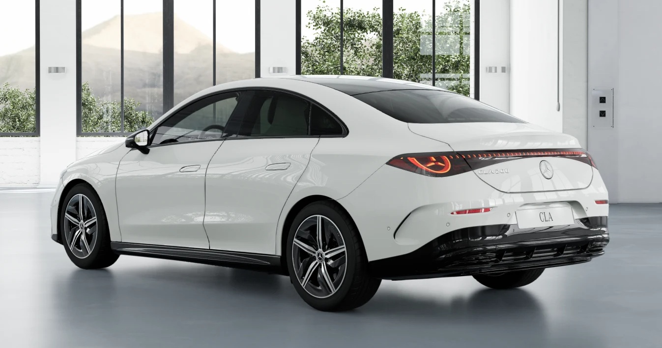 MERCEDES-BENZ CLA 200