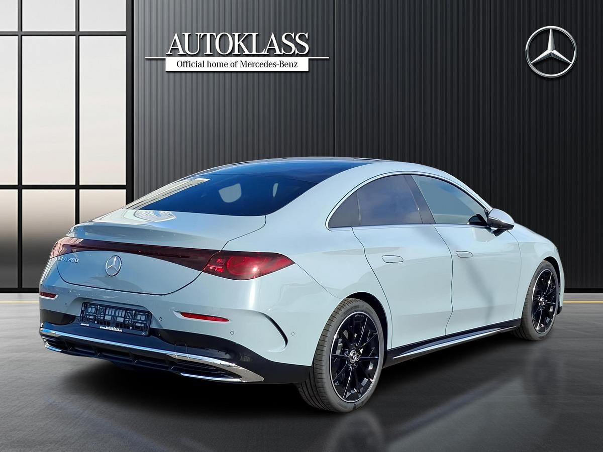 MERCEDES-BENZ CLA 200