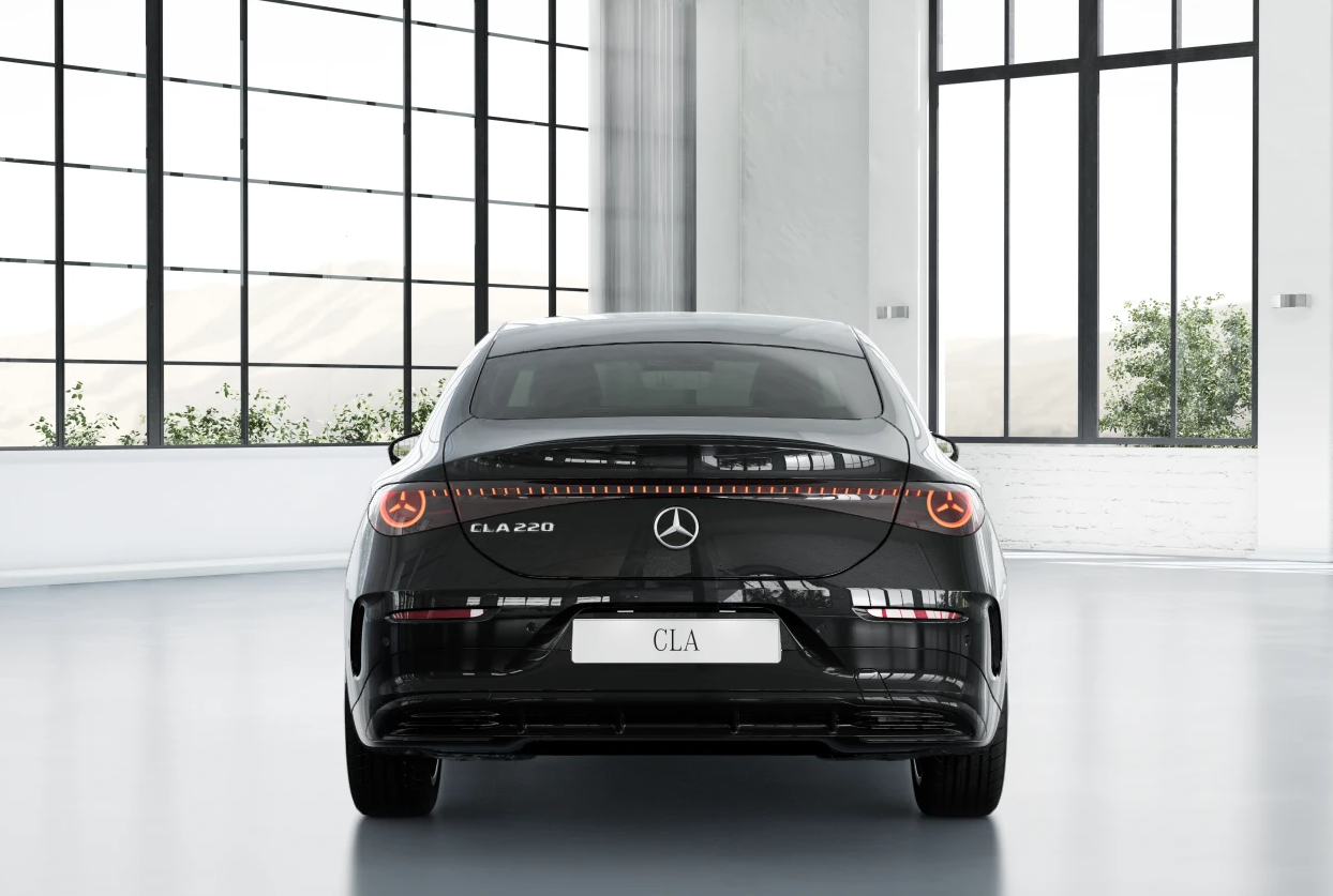 MERCEDES-BENZ CLA 220