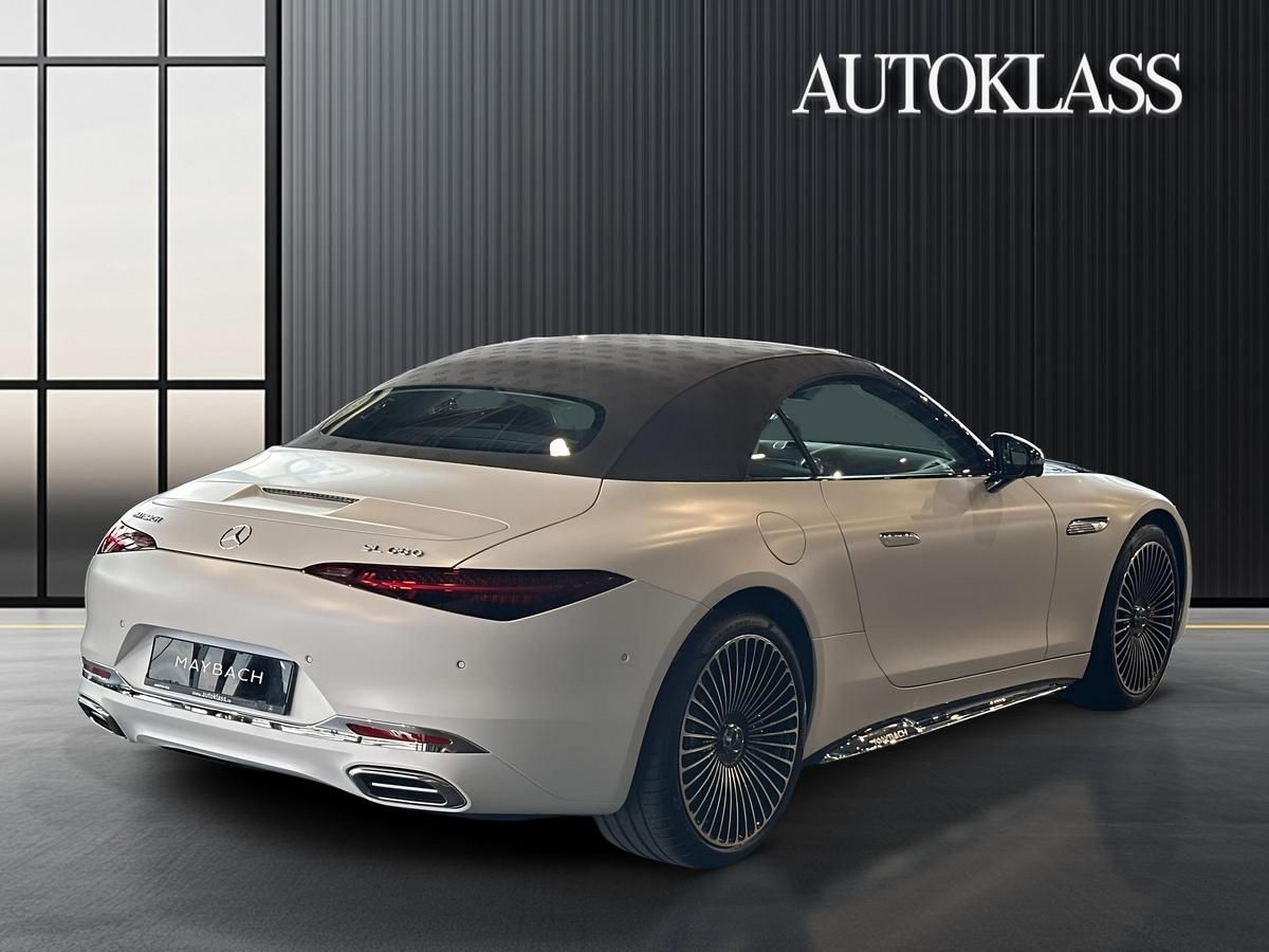 MERCEDES-BENZ Mercedes-Maybach SL 680 Monogram Series