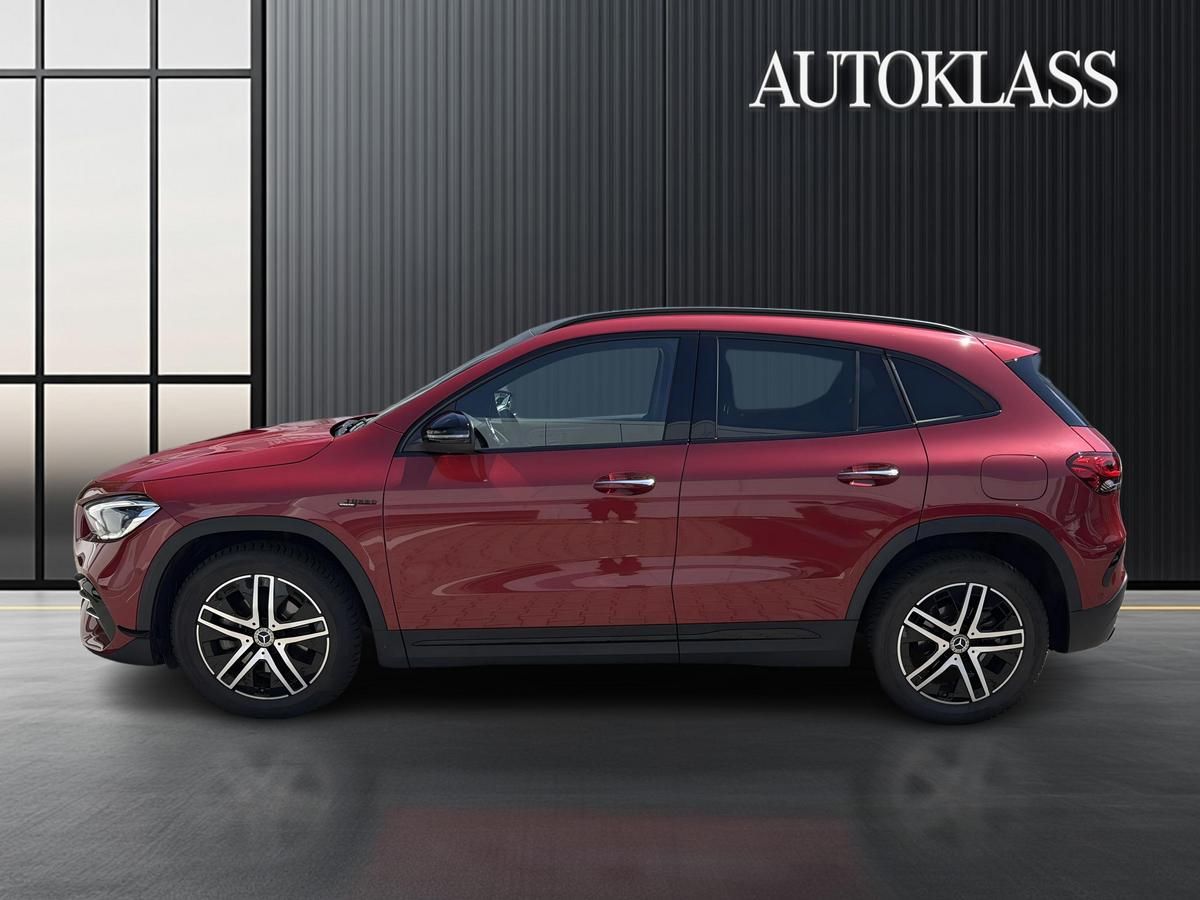 MERCEDES-BENZ GLA GLA 200 D 4MATIC