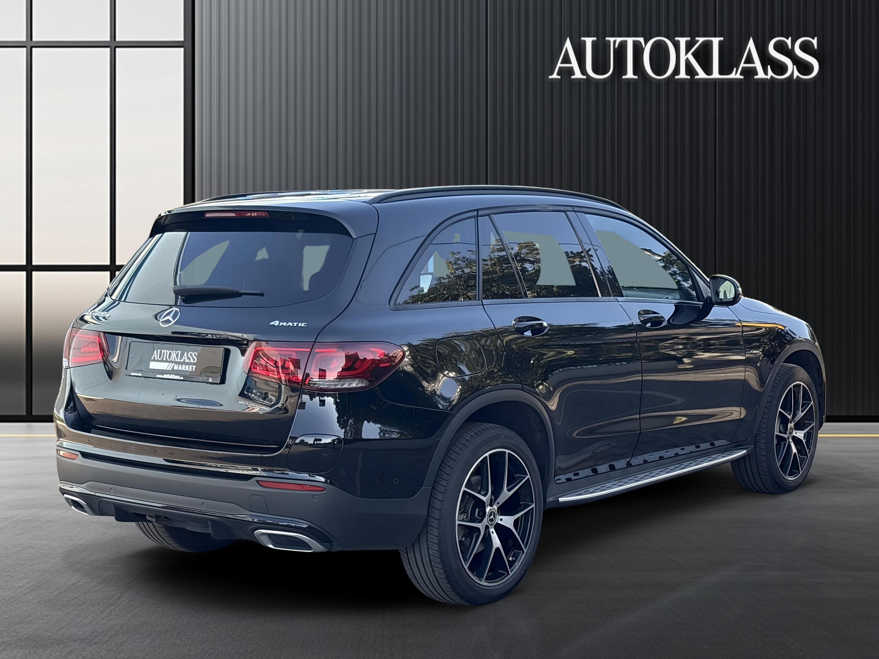 MERCEDES-BENZ GLC SUV GLC 300 E 4MATIC