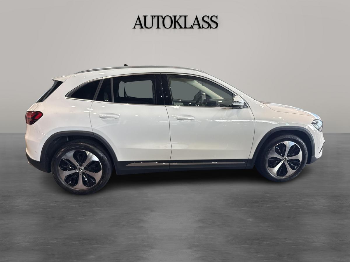 MERCEDES-BENZ GLA GLA 200 D