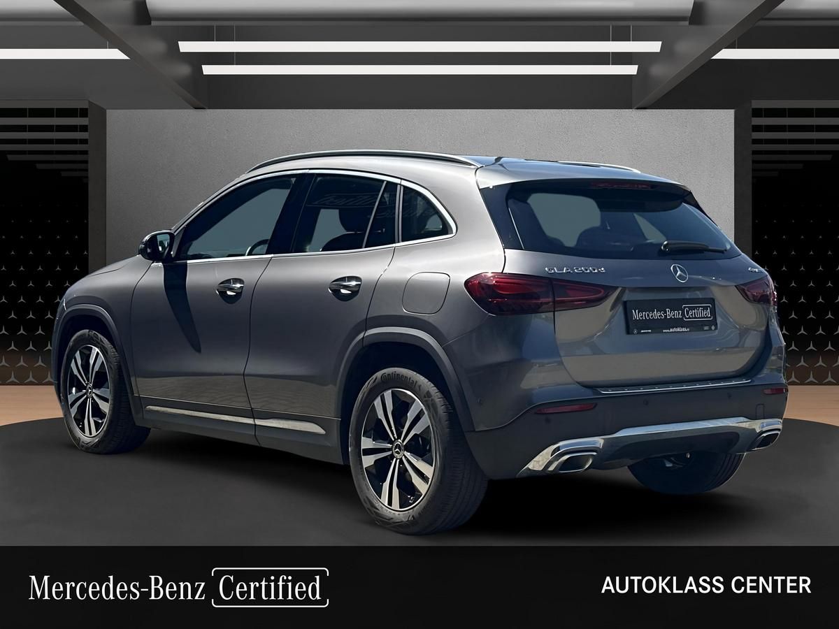 MERCEDES-BENZ GLA GLA 200 D 4MATIC