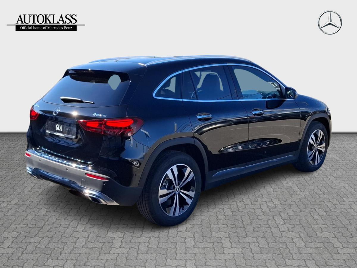 MERCEDES-BENZ GLA GLA 220 4MATIC