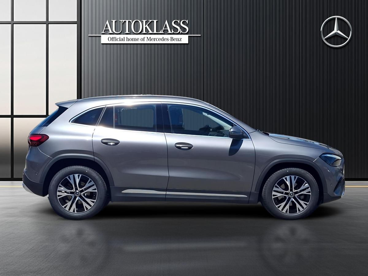 MERCEDES-BENZ GLA 180