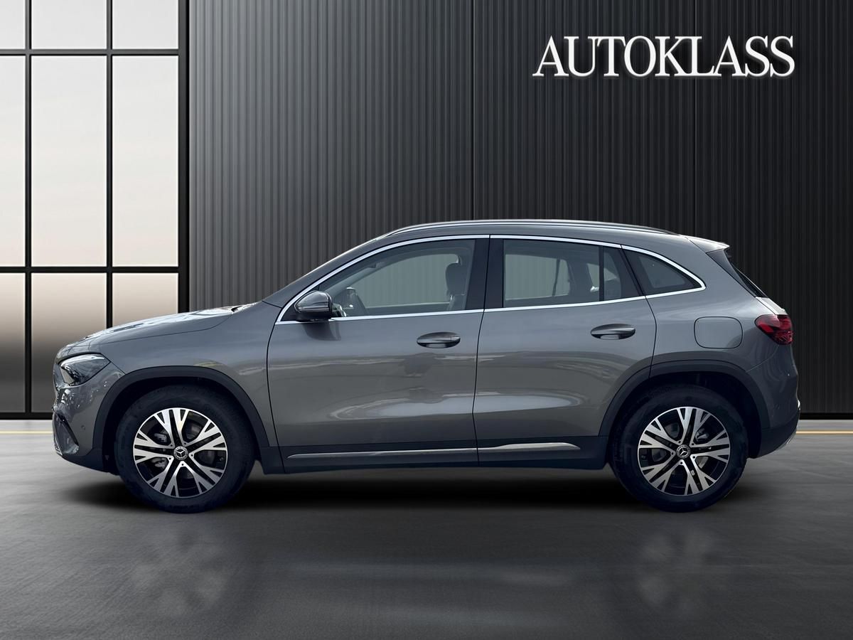 MERCEDES-BENZ GLA 180
