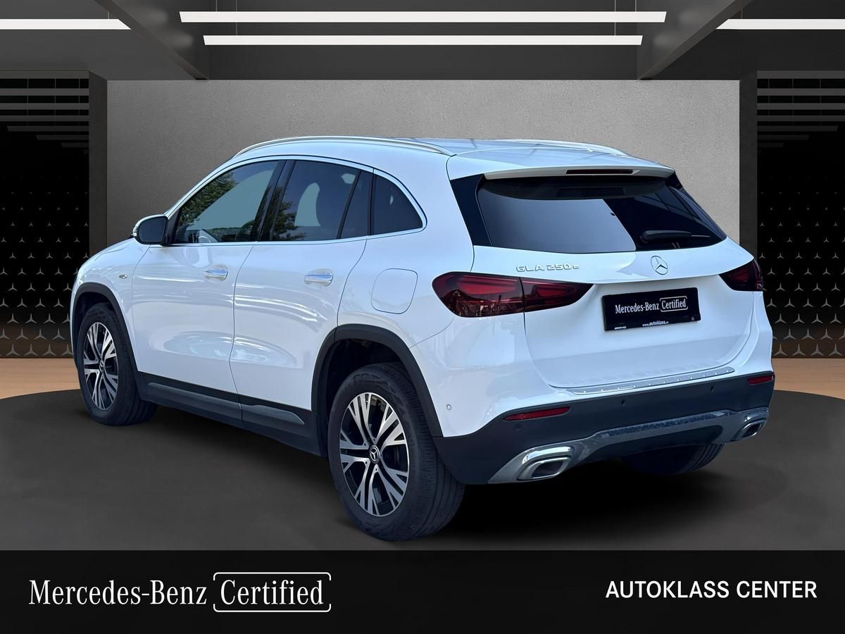MERCEDES-BENZ GLA GLA 250 E