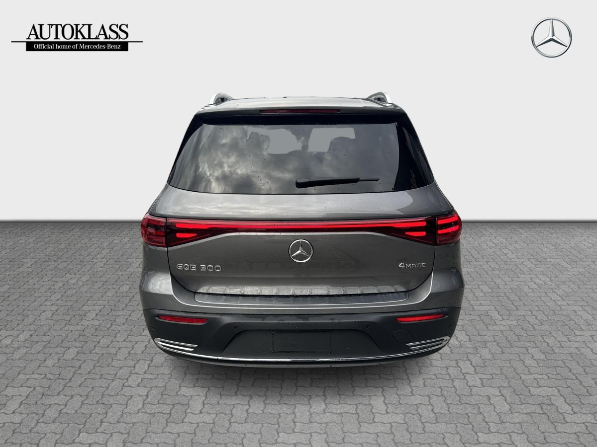 MERCEDES-BENZ EQB EQB 300 4MATIC