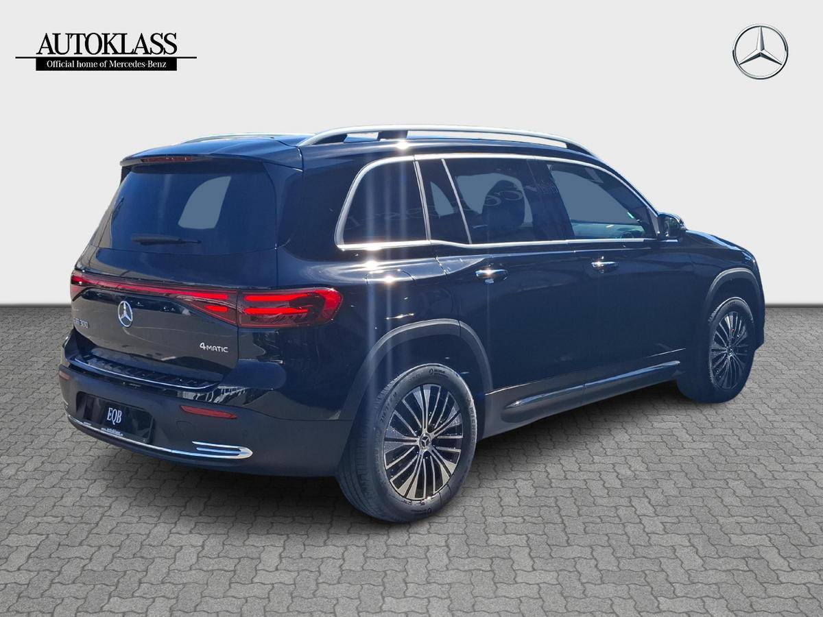 MERCEDES-BENZ EQB 300 4MATIC