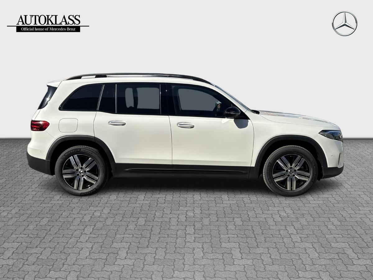 MERCEDES-BENZ EQB 300 4MATIC